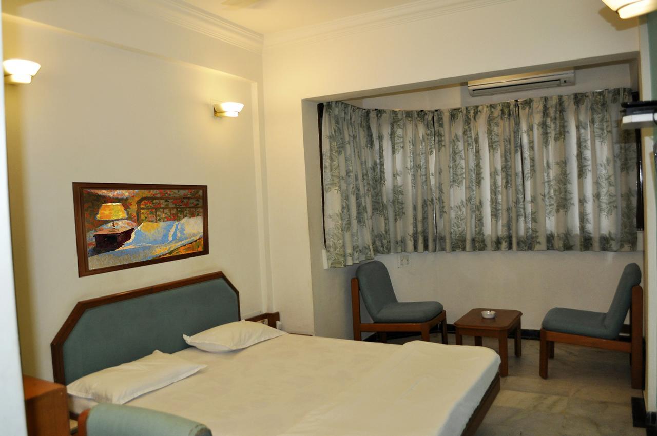 Hotel Grg Vadodara Eksteriør bilde