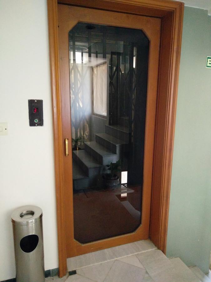 Hotel Grg Vadodara Eksteriør bilde