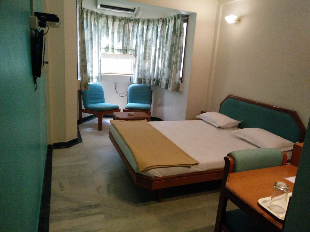 Hotel Grg Vadodara Eksteriør bilde